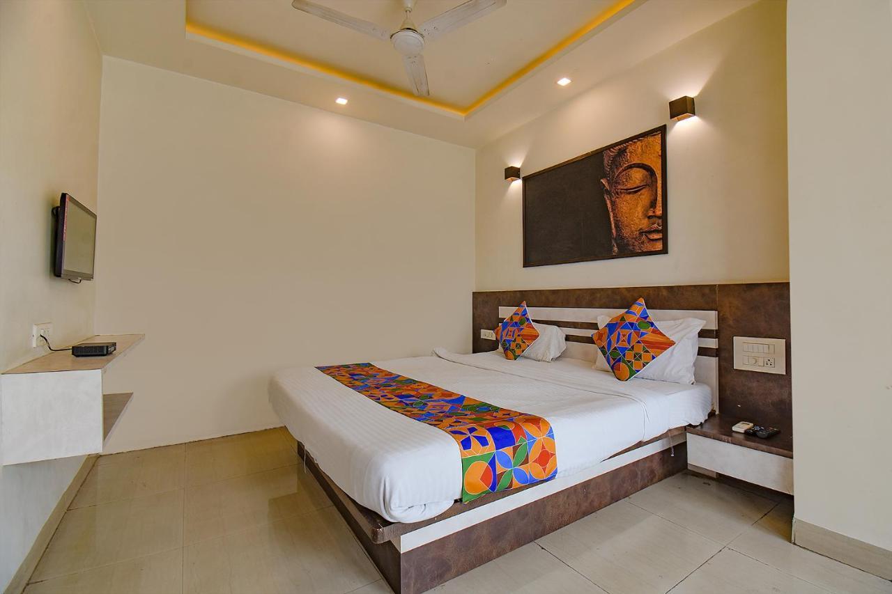 Fabhotel Royce Studio Apartments - Nr Pune International Airport Eksteriør billede